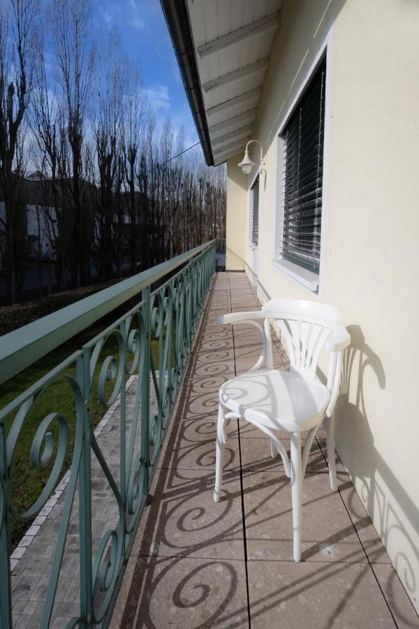 Aparthome L.I.N.Z. Bergham Exteriör bild